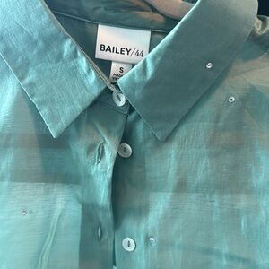 BAILEY 44 Green Semi Sheer Button Down Top With Rhinestone Accent Size small